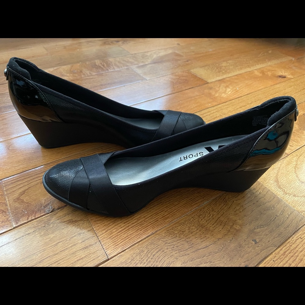 10.5 Anne Klein Sport Timeout 2 Wedge Heel Textured in Black